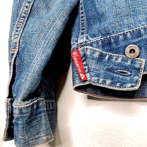 Vintage Distressed GUESS Denim jacket - Picture 5 of 11